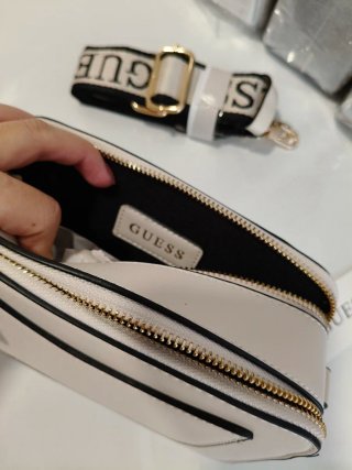 Bolso Bandolera Guess