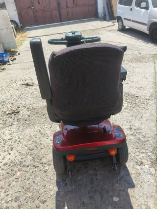 Scooter movilidad 4 ruedas eléctrico