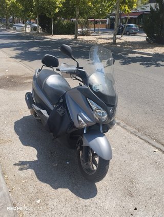 Suzuki Burgman 200 gris UNICO DUEÑO