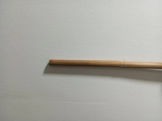 Escoba de bruja para disfraz