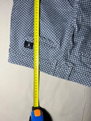 Pantalón Guess Super Skinny gris estampado