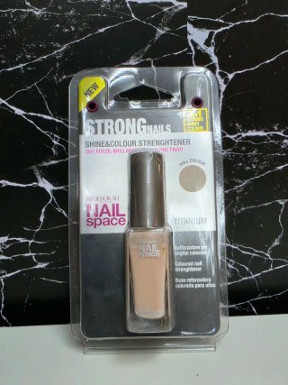 Deborah Milano Strong Nails Titanium