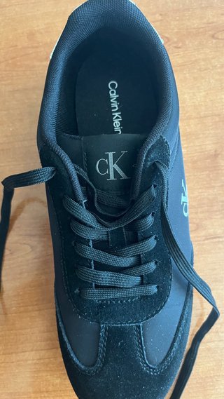 Tenis Calvin Klein Negros y Blancos
