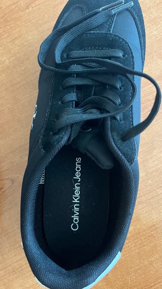 Tenis Calvin Klein Negros y Blancos
