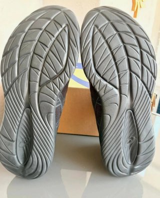 ZAPATILLAS ASICS GEL-CUMULUS 27 NUEVAS Y ORIGINAL