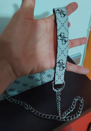 Bandolera Guess Monogram Beige y Negra