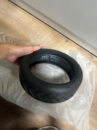 Rueda patinete 8 1/2x2 L CST