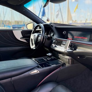 Lexus LS 2020