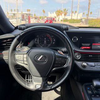 Lexus LS 2020
