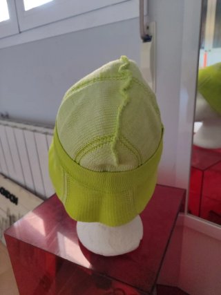 Gorro tejido verano verde-amarillo