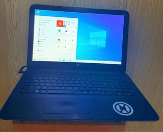 Portátil HP Essential 250