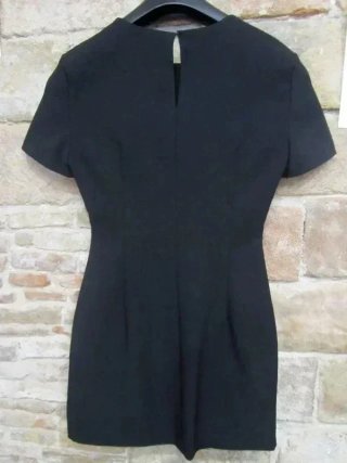 Vestido ZARA negro cremallera escote