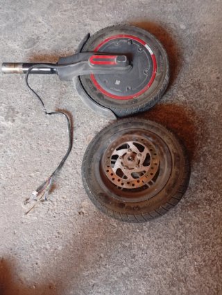 Ruedas patinete Xiaomi (delantera y trasera)