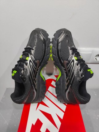 Nike Air Max Moto 2k Negro Volt Talla 44