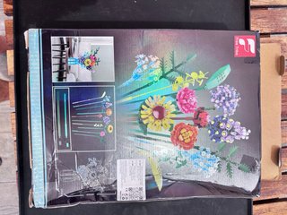 Set de Flores Free Tribe 11001 - 1853 Piezas