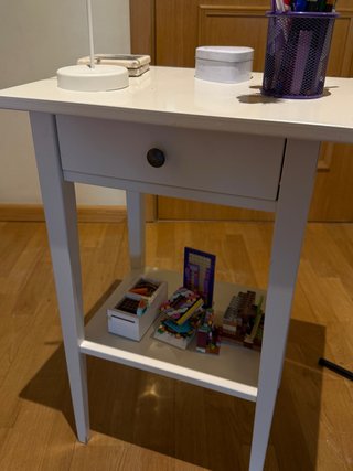 Mesitas auxiliares blancas IKEA. Tengo dos.