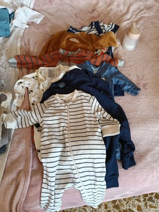 Carrito de BB 3 en 1+ Ropa 3 a 6 meses niño GRATIS