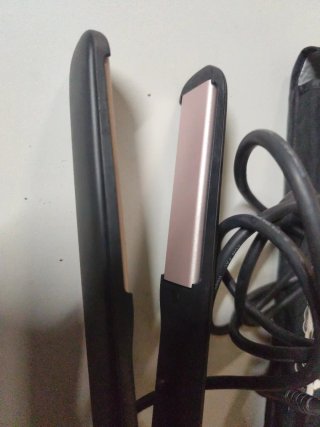 Plancha de pelo con funda