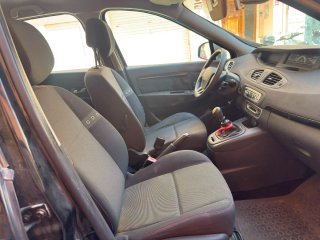 Renault Grand Scenic 2013