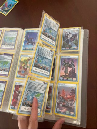 Álbum Invizimals Cartas Coleccionables Batalla Caz