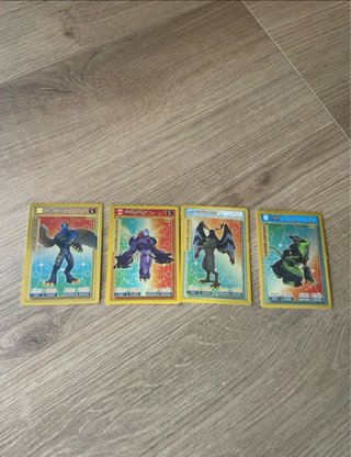 Álbum Invizimals Cartas Coleccionables Batalla Caz