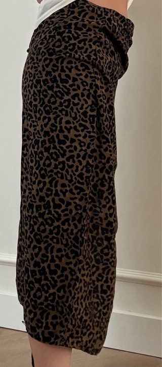 Falda larga Zara leopardo con abertura