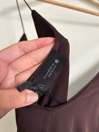 Vestido Zara volantes asimétrico marrón