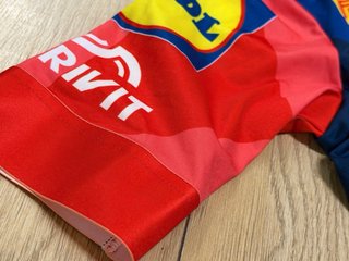 NUEVO. TALLA XS. Maillot Trek Lidl Santini