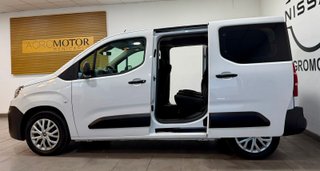 BERLINGO 2X P.LATERAL MOD.2023 1.5D 100CV 6 VEL