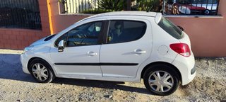 Peugeot 207 2011
