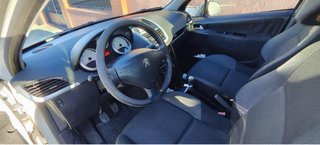 Peugeot 207 2011