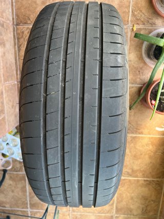 Neumáticos Goodyear 235/55/18