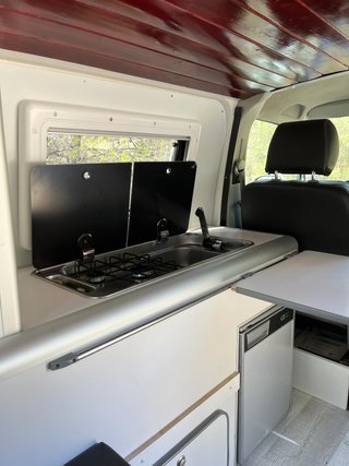 Volkswagen T5 Camperizada | Placa solar | 3 plazas