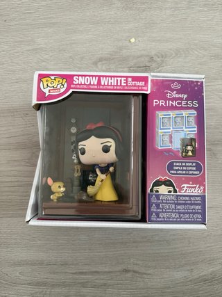 Funko Pop! Snow White in Cottage