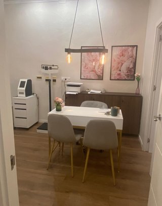 Clínica estética Murcia, traspaso y alquiler 450 €