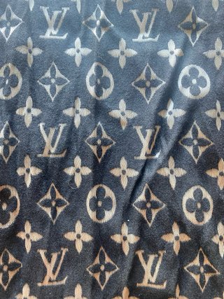 Bufanda Louis Vuitton Monogram Beige y Negro