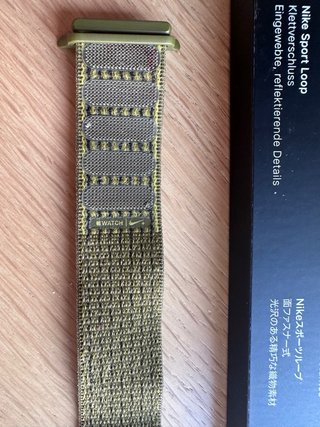 Correa Apple Watch Loop Deportiva verde Original