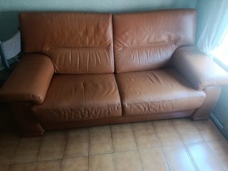 Sofá cama 3 plazas + mesa