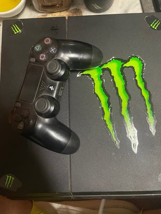 Consola PS4 + Mandos