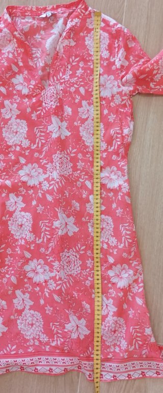 Vestido de playa floral coral