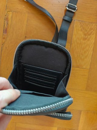 Mini bolso móvil negro