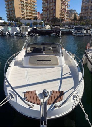 Barco Karnic SL602