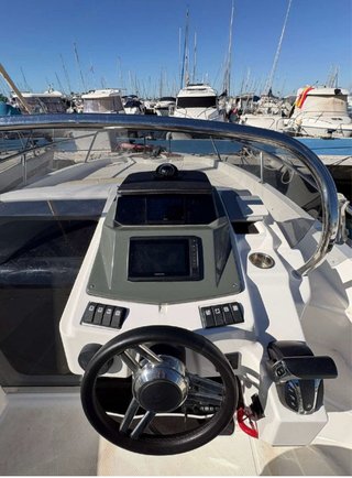 Barco Karnic SL602