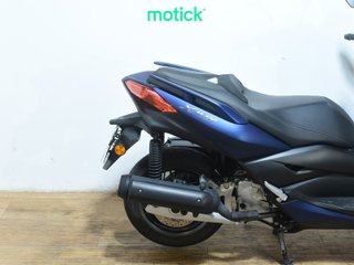 YAMAHA XMAX 125