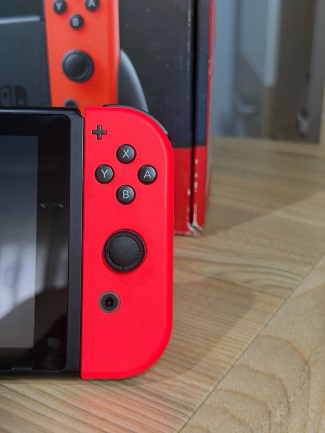 ¡Muy BUEN Estado! Nintendo Switch V2 Completa