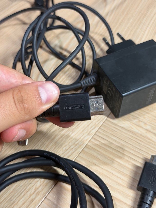 ¡Muy BUEN Estado! Nintendo Switch V2 Completa