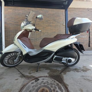 Piaggio Beverly 125cc Moto Scooter