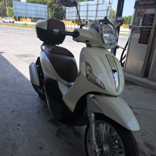 Piaggio Beverly 125cc Moto Scooter