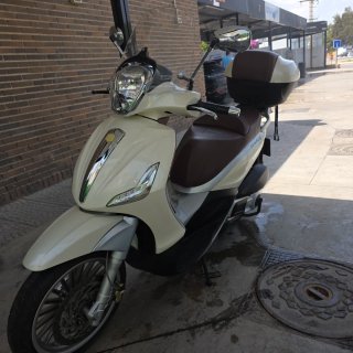 Piaggio Beverly 125cc Moto Scooter