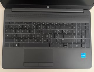 Laptop HP 250 G9 15,6” Core i5 8GB RAM 256GB